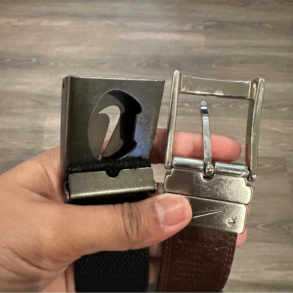 Nike Set of 2 Men’s Belts in Black & Brown Colors 
Waist Adjustable Buckles